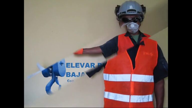 Se&ntilde;al&eacute;tica Esencial para el Manejo Seguro de Gr&uacute;as