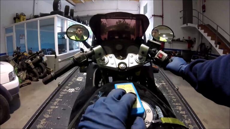 Comparativa de Precios: Gr&uacute;as y Plataformas